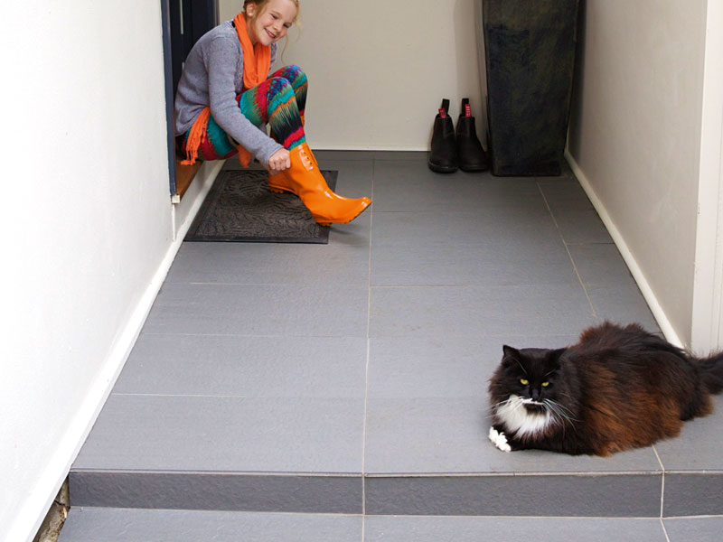 how-to-tile-a-front-entrance-australian-handyman-magazine